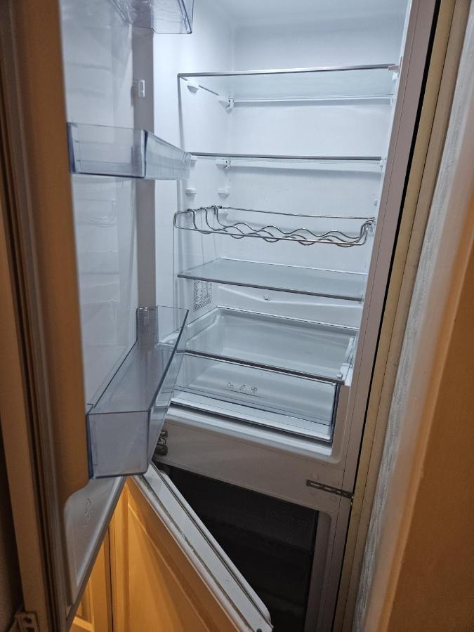 Apartment Retreat - 2 Bedroom Leigh-on-Sea